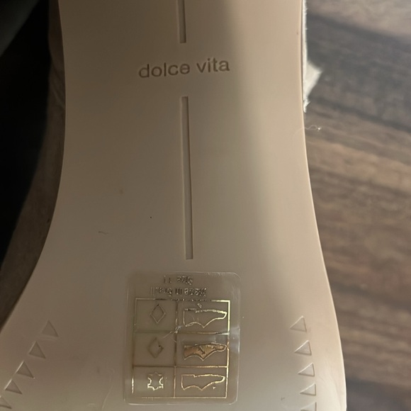 Like New Dolce Vita 3.5” Heel Booties, Size 11 - Picture 6 of 6